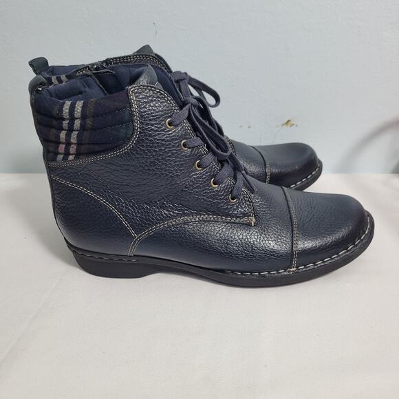 Clark Whistle Bea Women's Black Pebble Leather Ankle Booties Size 10M 112625-820 - Picture 4 of 7